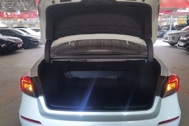 Used Honda Civic 2023 240TURBO CVT Dynamic · Center Stage Special Edition
