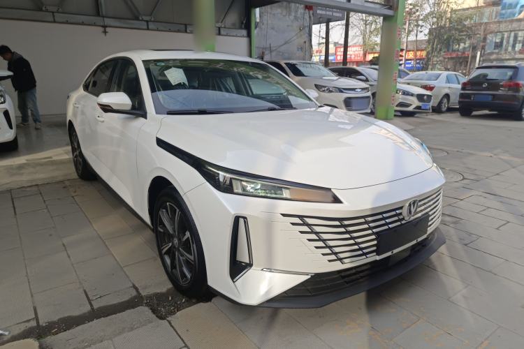 Used Changan Eado 2025 Blue Whale 1.5T 500Bar Prestige Model