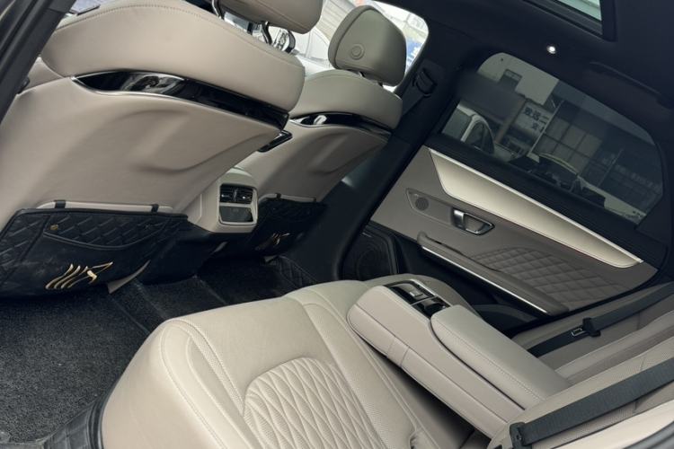 Used BYD Han 2024 DM-i Glory Edition 121KM Prestige Model
