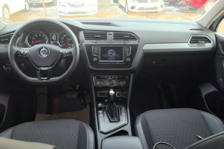 Used Volkswagen Tiguan L 2017 330TSI Automatic Two-Wheel Drive Luxury Edition
