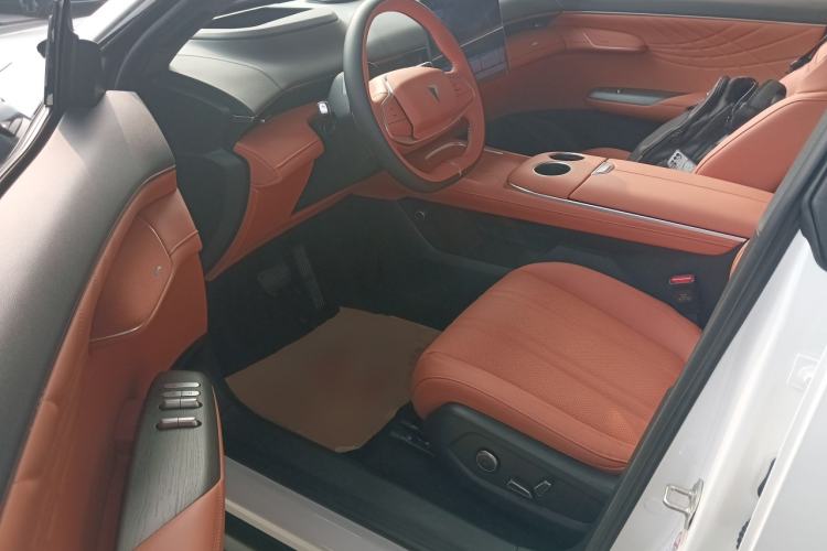 Used  S07 2024 215Max Range-Extended Version
