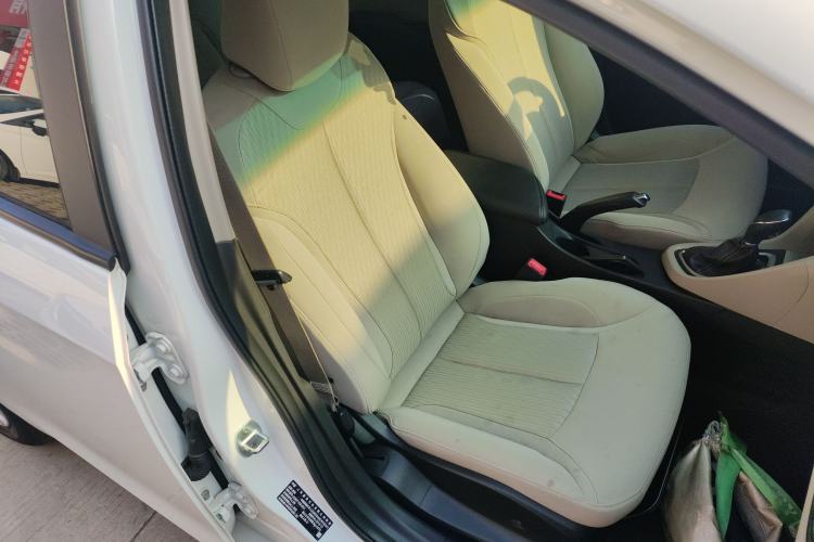 Used Buick GT 2019 15T Dual-Clutch Advanced Version China VI Standard
