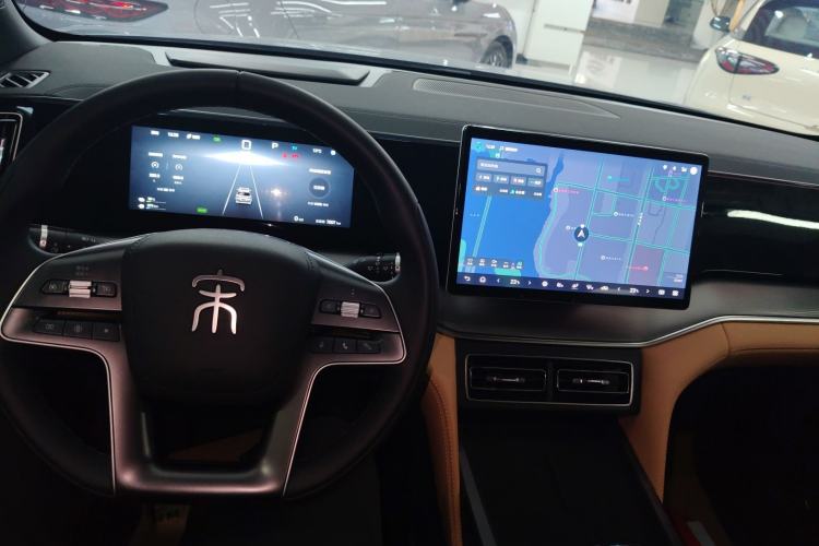 Used BYD Song L DM-i 2024 112 km Leading Edition
