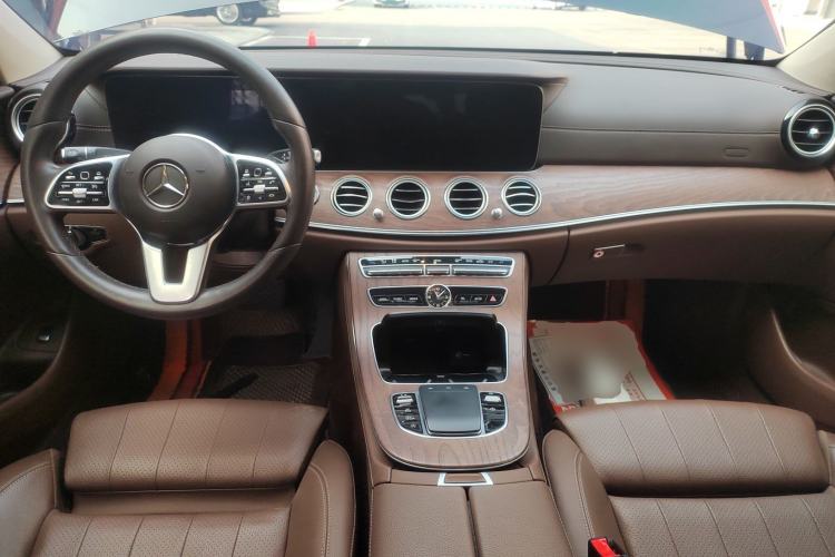 Used Mercedes-Benz E-Class 2019 E 260 L
