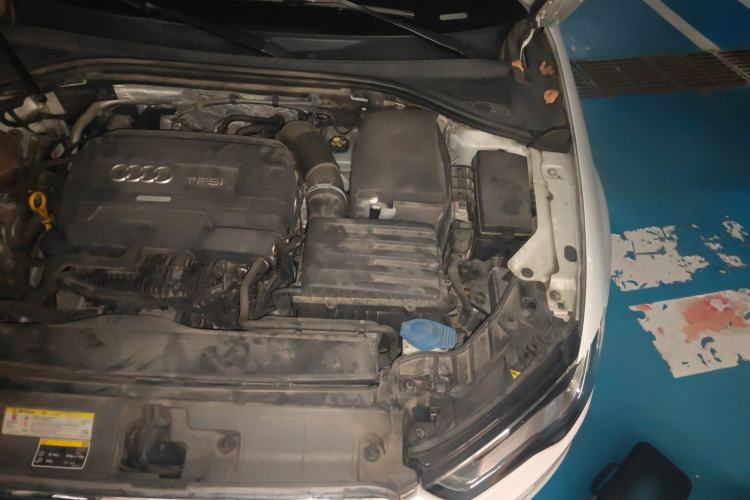 Used Audi A3 2015 Limousine 40 TFSI Automatic Comfort Model
