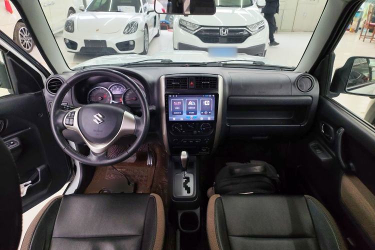 Used Suzuki Jimny 2015 1.3 AT Mode3 Navigation Edition
