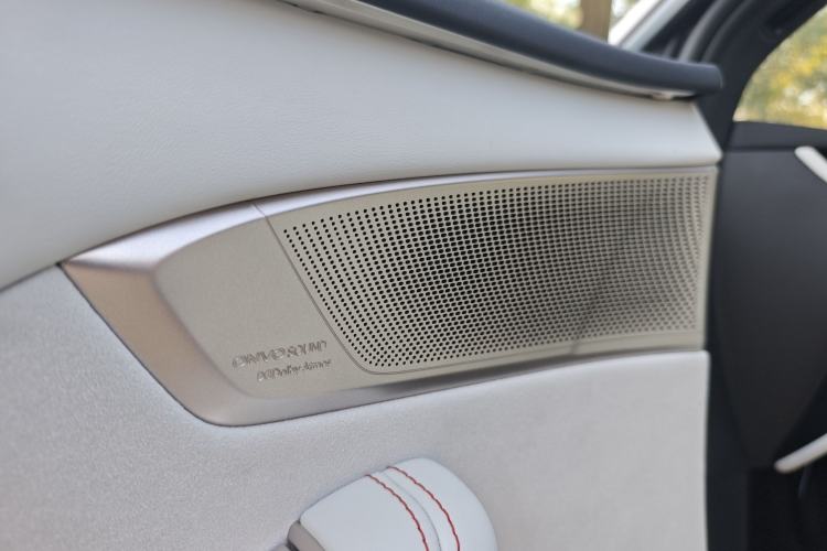 Used ONVO L60 2024 60 kWh Rear-Drive Version