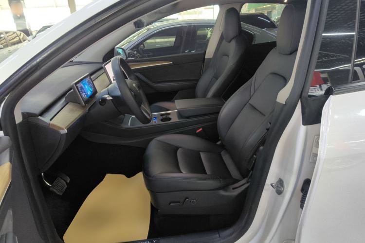 Used Tesla Model Y 2021 Standard Range Rear-Wheel Drive Version
