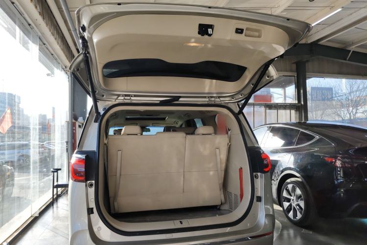 Used Buick GL8 2023 ES Lu Zun Deluxe Model
