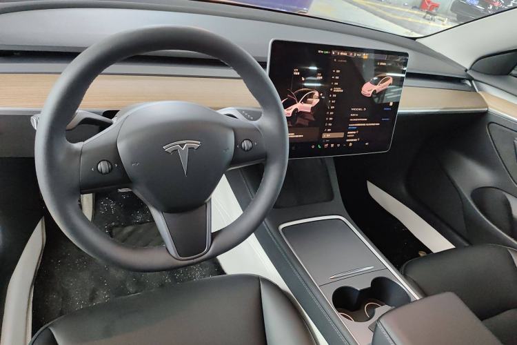 Used Tesla Model 3 2022 Rear-Wheel-Drive Version
