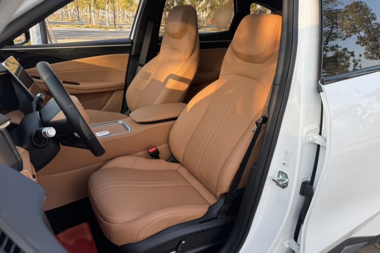 Used  L7 2025 EM-i 115km Exploration+ Edition
