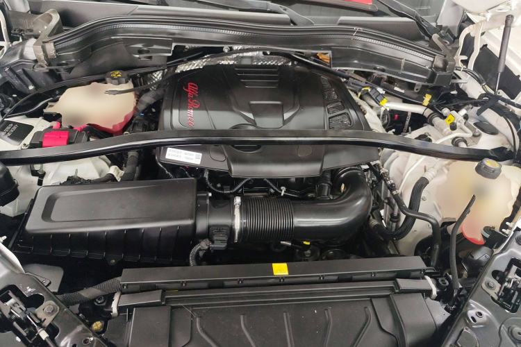 Used Alfa Romeo Stelvio 2017 2.0T 280HP Luxury Edition
