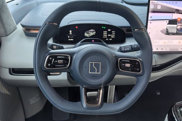 Used Zeekr MIX 2025 Intelligent Driving Version
