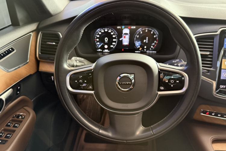 Used Volvo XC90 2022 B5 Smart Drive Luxury Edition 5 Seats