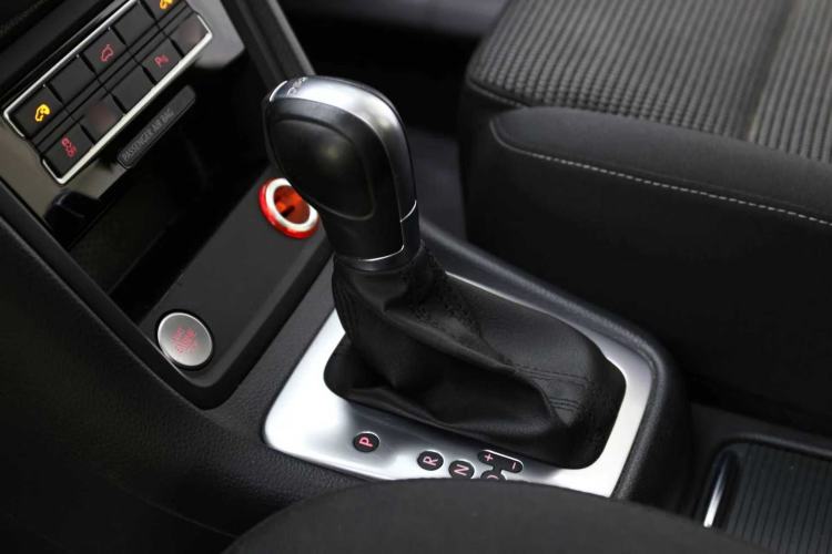 Used Volkswagen Sharan 2018 Revised Version 380TSI Comfort Edition 7-Seater
