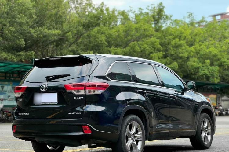 Used Toyota Highlander 2018 2.0T Four-Wheel Drive Prestige Version 7 Seats China VI Standard