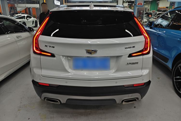 Used Cadillac XT4 2018 28T Two-Wheel Drive Leading Version
