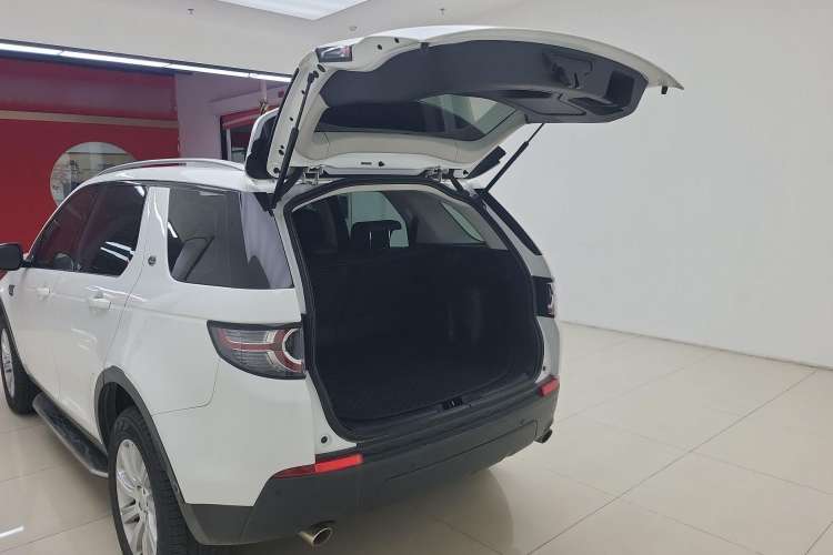 Used Land Rover Discovery Sport 2019 240 PS PURE Edition China VI Standard
