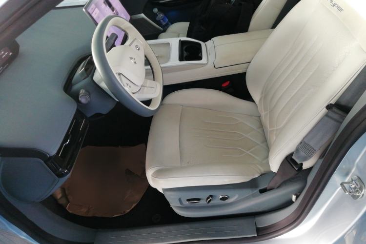 Used  GT 2023 560 Rear-Drive Seven-Wing Edition