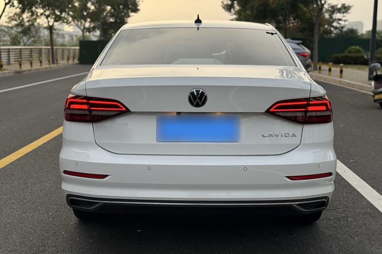 Used Volkswagen Lavida 2021 1.5L Automatic Comfort Edition
