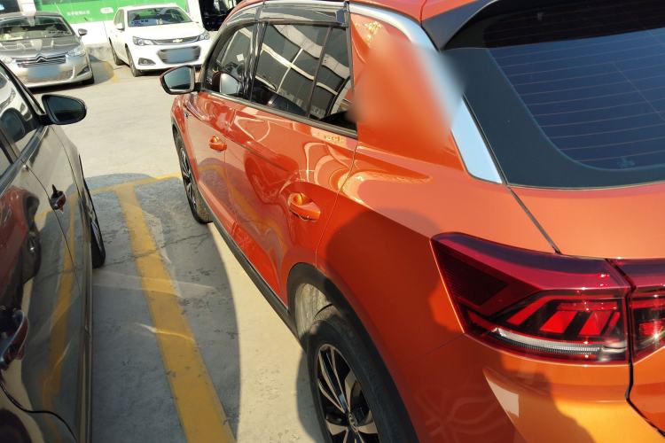 Used Volkswagen T-ROC 2018 280TSI DSG Two-Wheel-Drive Comfort Version China V Standard