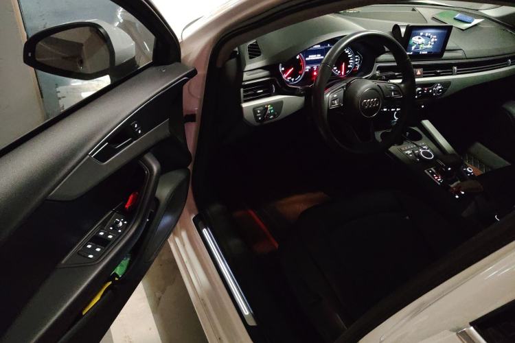 Used Audi A4L 2018 30th Anniversary Edition 40 TFSI Trendy Model