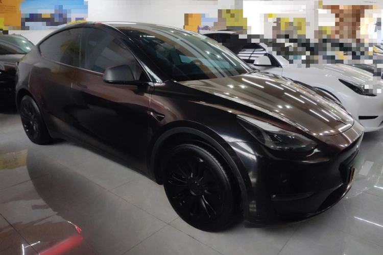 Used Tesla Model Y 2022 Long-Range All-Wheel-Drive Version
