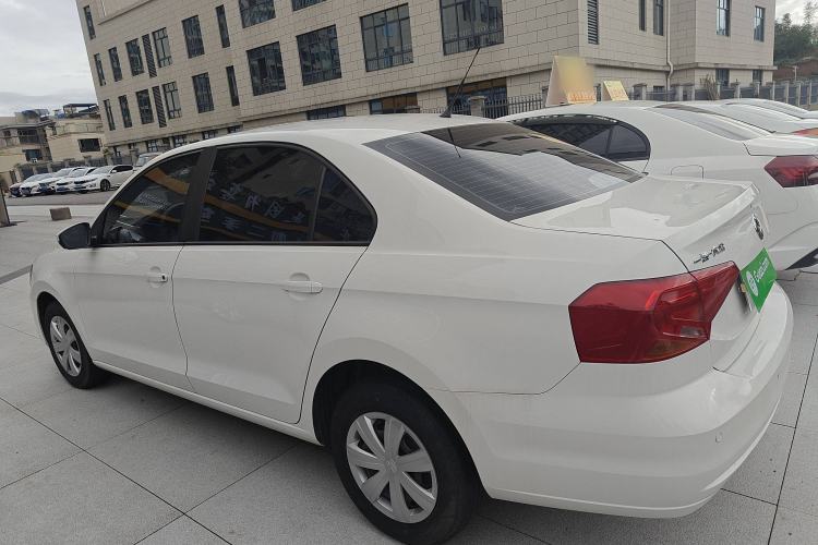 Used Volkswagen Jetta 2017 1.5L Automatic Fashion Model
