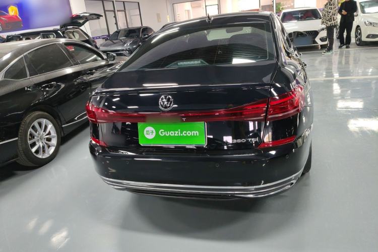 Used Volkswagen Passat 2024 380TSI Starry Luxury Edition
