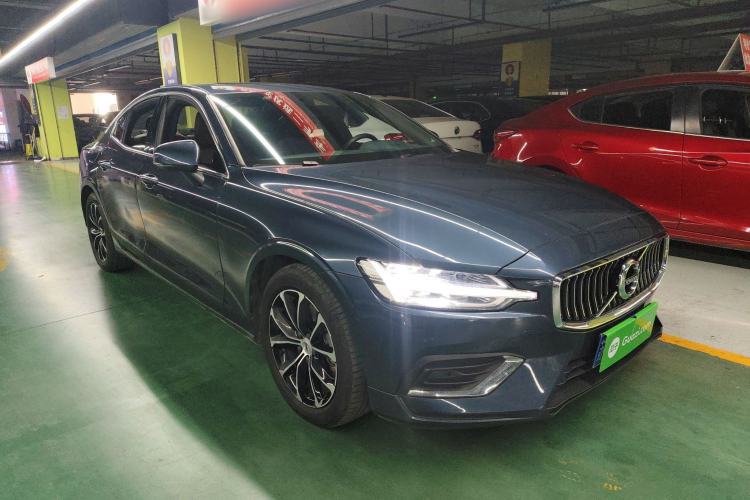 Used Volvo S60 2022 B4 Zhiyi Luxury Edition