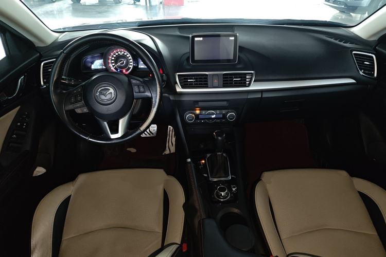 Used Mazda Mazda 3 Axela 2014 Sedan 2.0L Automatic Sport Model