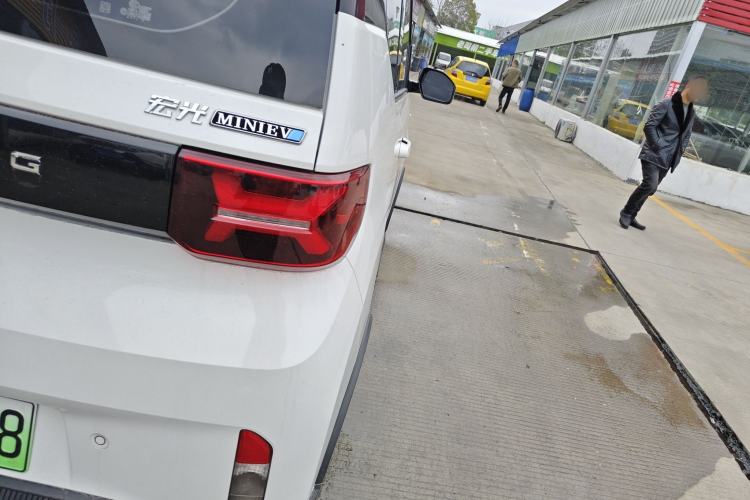 Used Wuling Hongguang MINIEV 2022 GAMEBOY 300km Enthusiast Model with Lithium Iron Phosphate