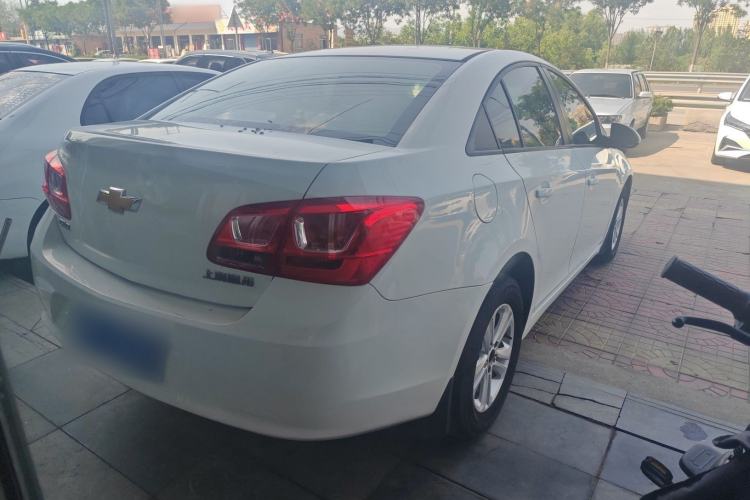 Used Chevrolet Cruze 2015 1.5L Classic SL MT

