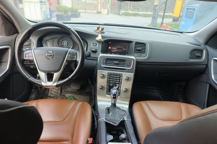 Used Volvo S60 2019 S60L Facelift T5 Intelligent Advanced Edition
