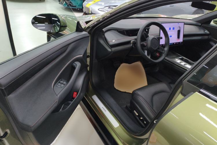 Used  SU7 2024 Rear-Drive Long-Range Intelligent Driving Version
