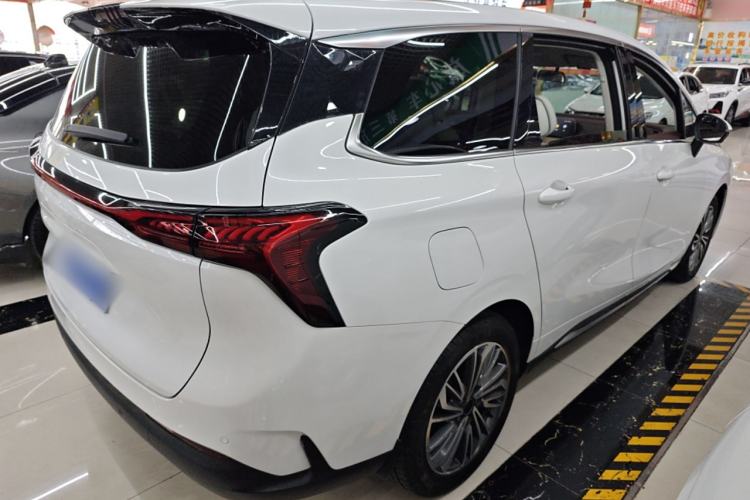 Used FORTHING Yacht 2023 1.5T DCT Starry Luxury Edition
