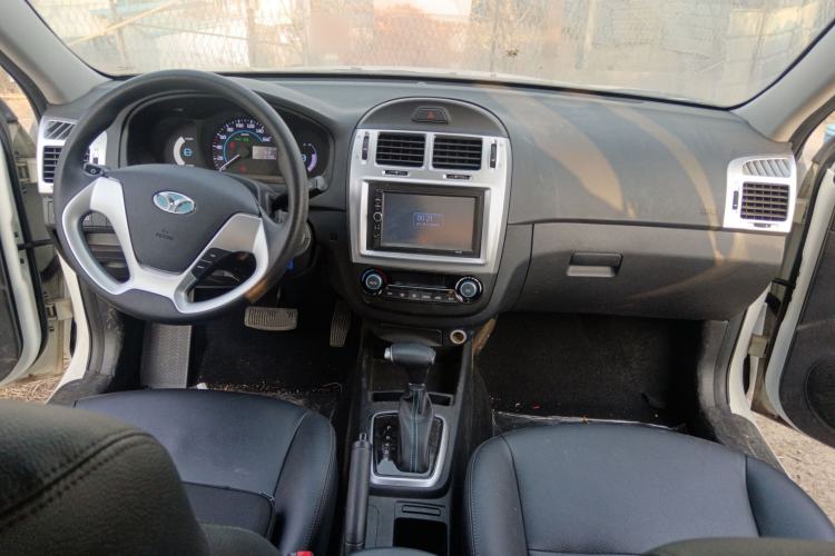 Used  300E 2017 Standard Model