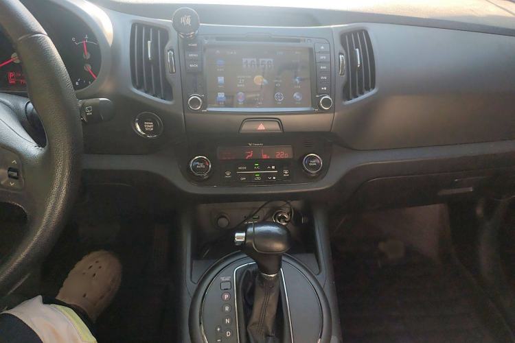 Used Kia Sportage R 2012 2.0L Automatic Two-Wheel Drive GLS
