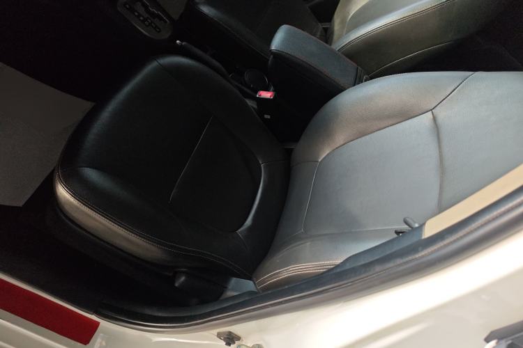 Used Kia K2 2015 Sedan 1.4L Automatic GLS
