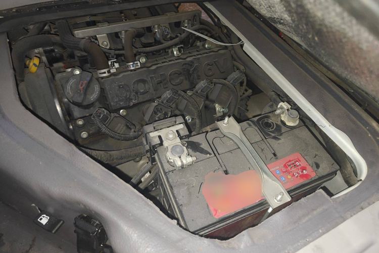 Used Jinbei New Hiace X30L 2019 1.5L Van Wealth Edition China VI SWC15M
