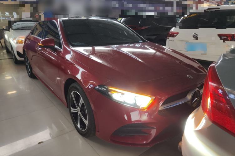 Used Mercedes-Benz A-Class 2022 Revised Version A 200 L Sport Sedan Fashionable Style
