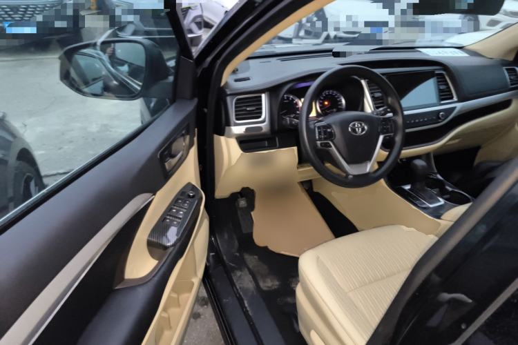 Used Toyota Highlander 2018 2.0T Two-Wheel Drive Elite Version 5 Seats China VI Standard