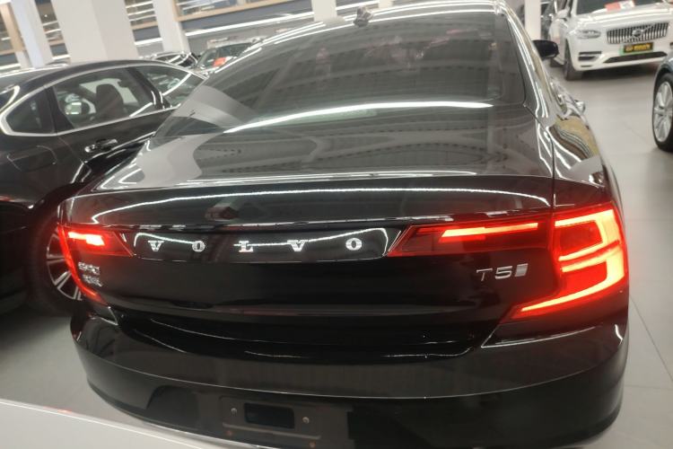 Used Volvo S90 2020 T5 Zhiyuan Luxury Edition
