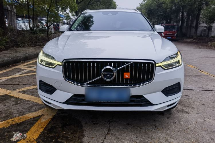 Used Volvo XC60 2019 T5 4x4 Smart Edition China V Standard
