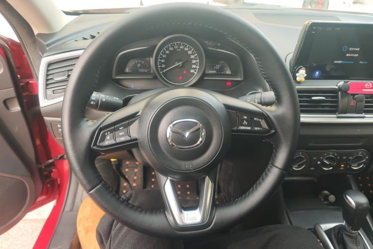 Used Mazda Mazda 3 Axela 2017 Sedan 1.5L Automatic Comfort Model Emission Standard China V