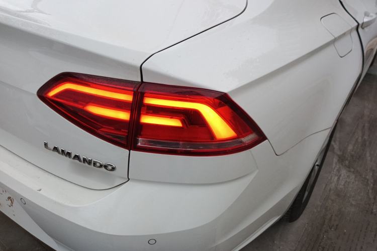 Used Volkswagen Lamando 2018 230TSI DSG Fashion Edition