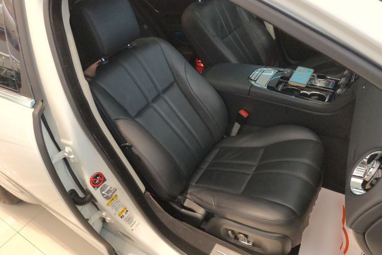 Used Jaguar XJ 2016 XJL 2.0T Two-Wheel-Drive Elegant Business Edition
