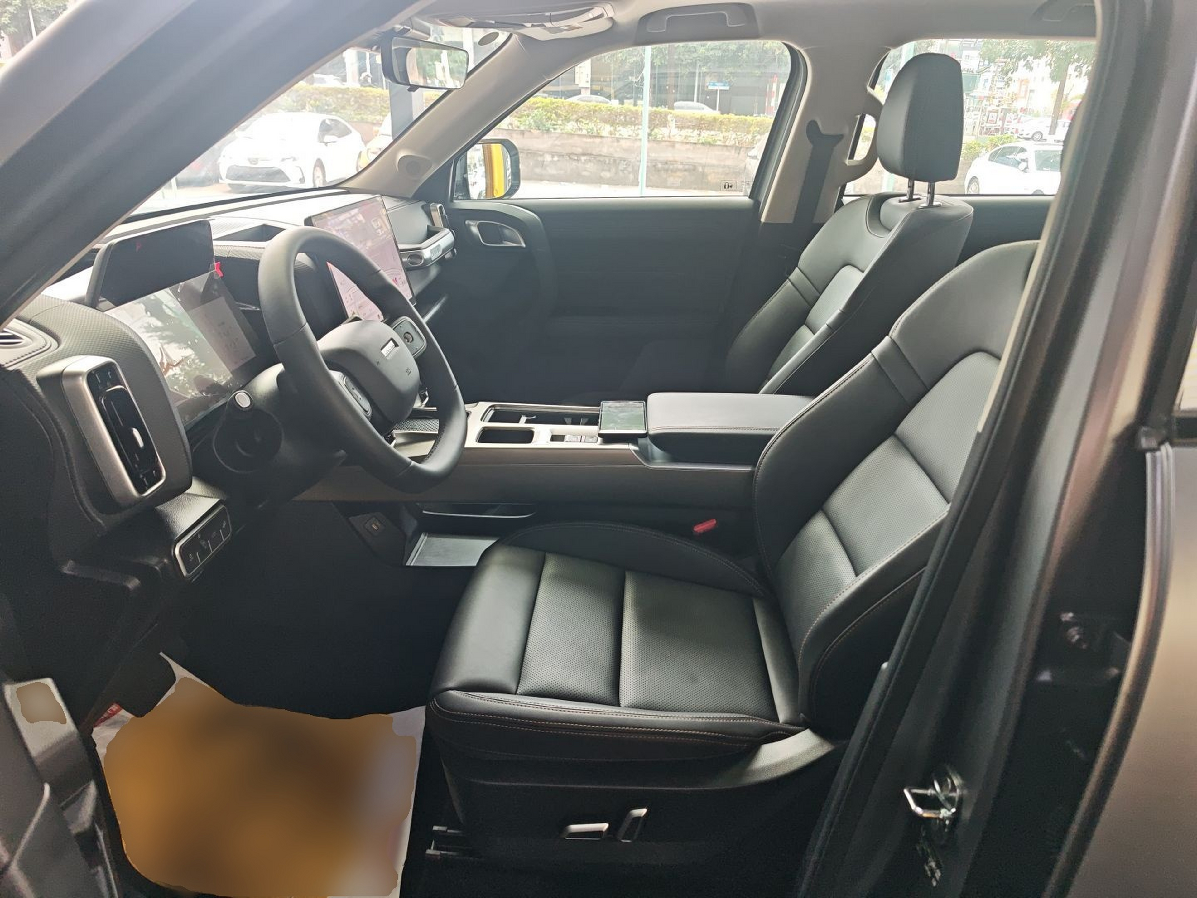 Переднее сиденье в автомобиле