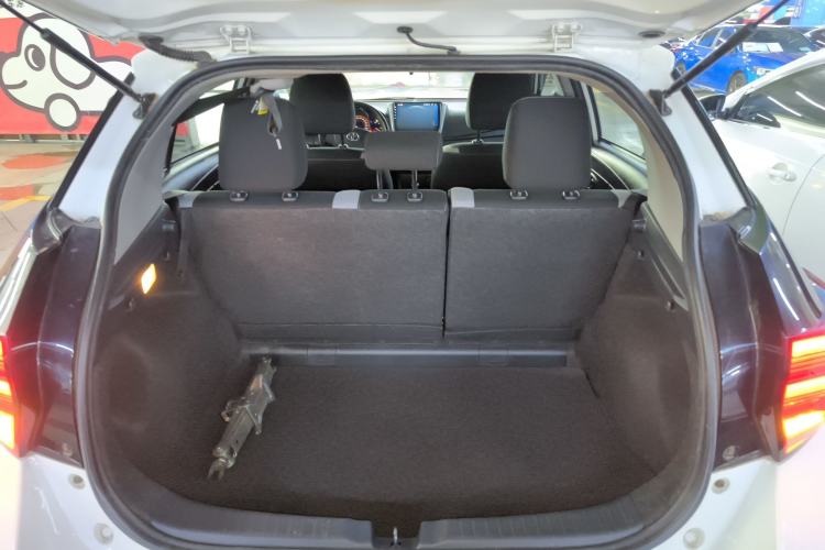 Used Toyota YARiS L 2020 X-Trail X 1.5L CVT Leading Edition
