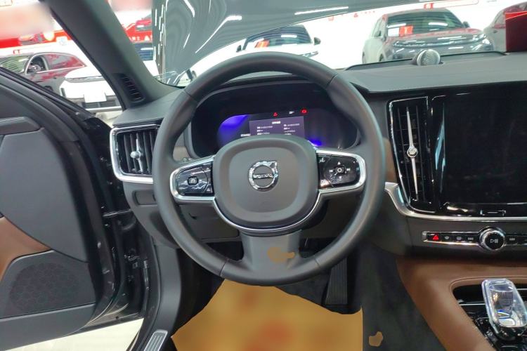 Used Volvo S90 2023 B5 Luxury Smart Edition
